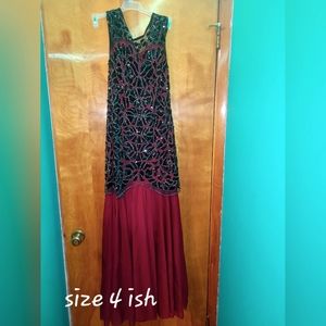 1920's style dress, it's more form fitting on.